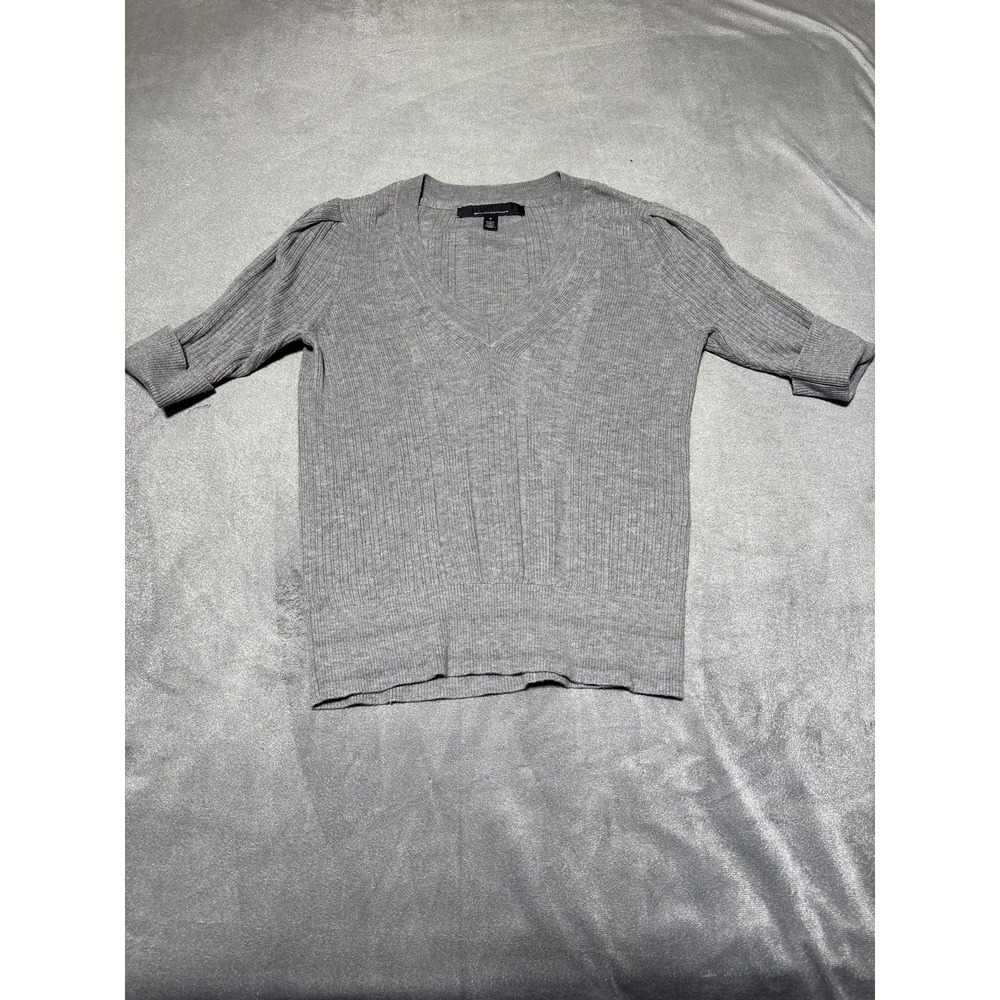 White House Black Market WHBM Womens Small Gray V-Neck Ribbed Knit Sweater Shirt